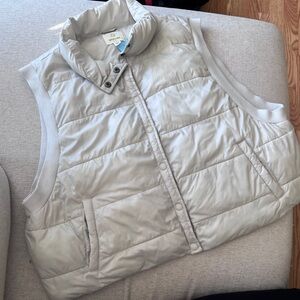 Offline by Aerie Light Gray Puffer Vest
